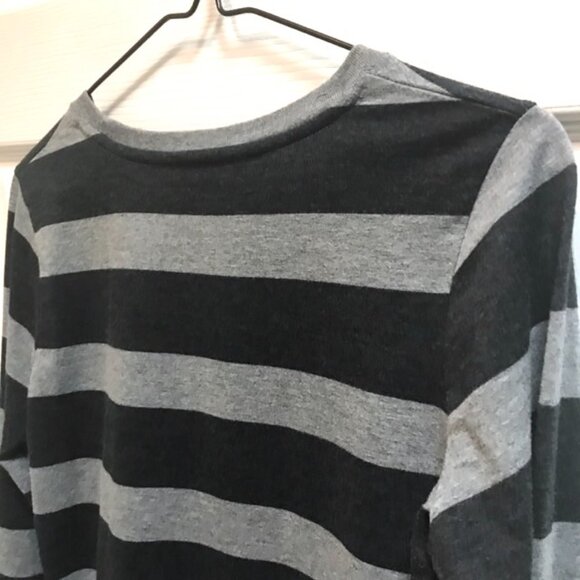 $3/30 or FREE with Purchase over $30Classic Mossimo Black & Gray Long Sleeve Top - Picture 3 of 8
